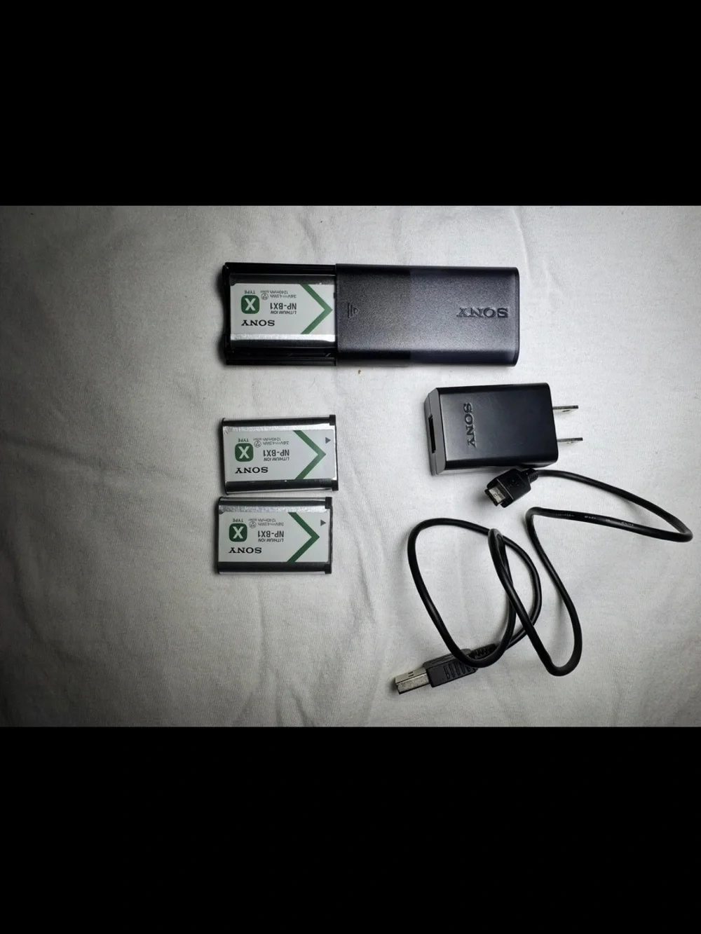 Sony ZV-1 Vlogging Camera Bundle | Grip | 3 Batteries | Charger| case | sd card